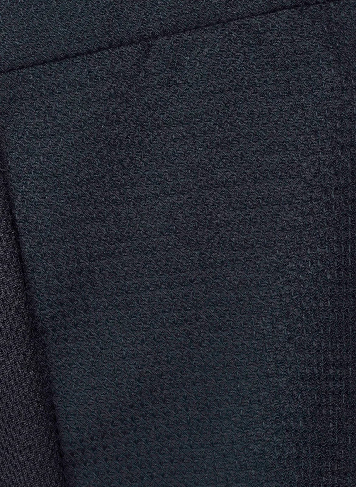 Schwarz – Detail